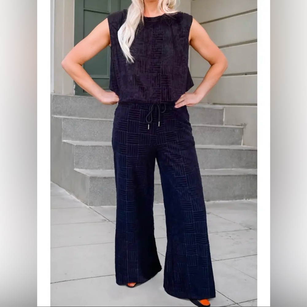 NWT black 2 pc pants set